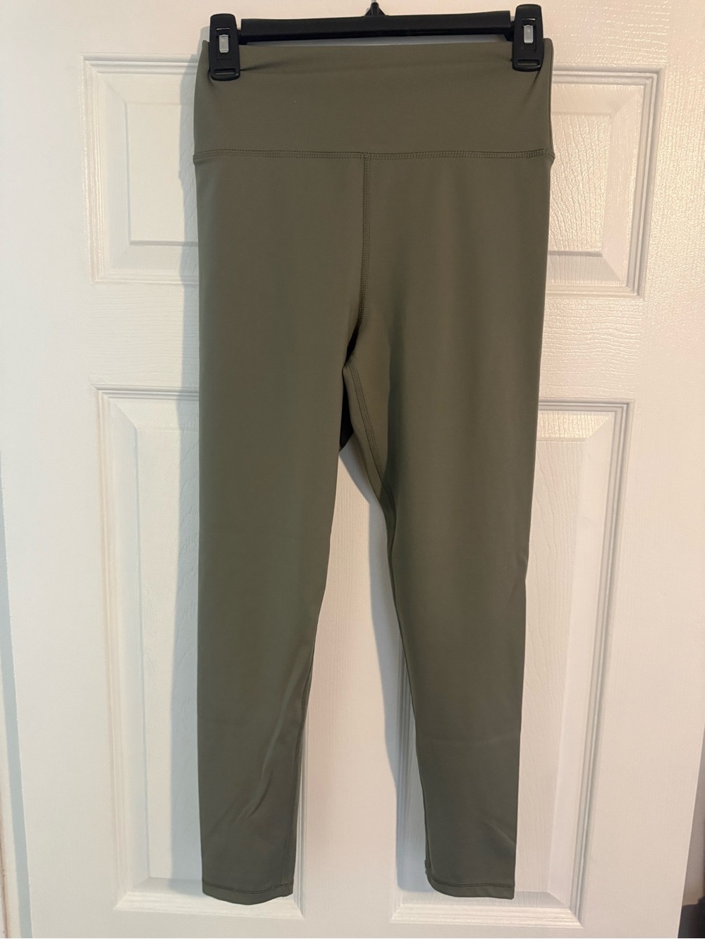 American Eagle Outfitters Olive High-Rise Leggings